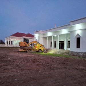Pembangunn Kantor Desa Tiowor